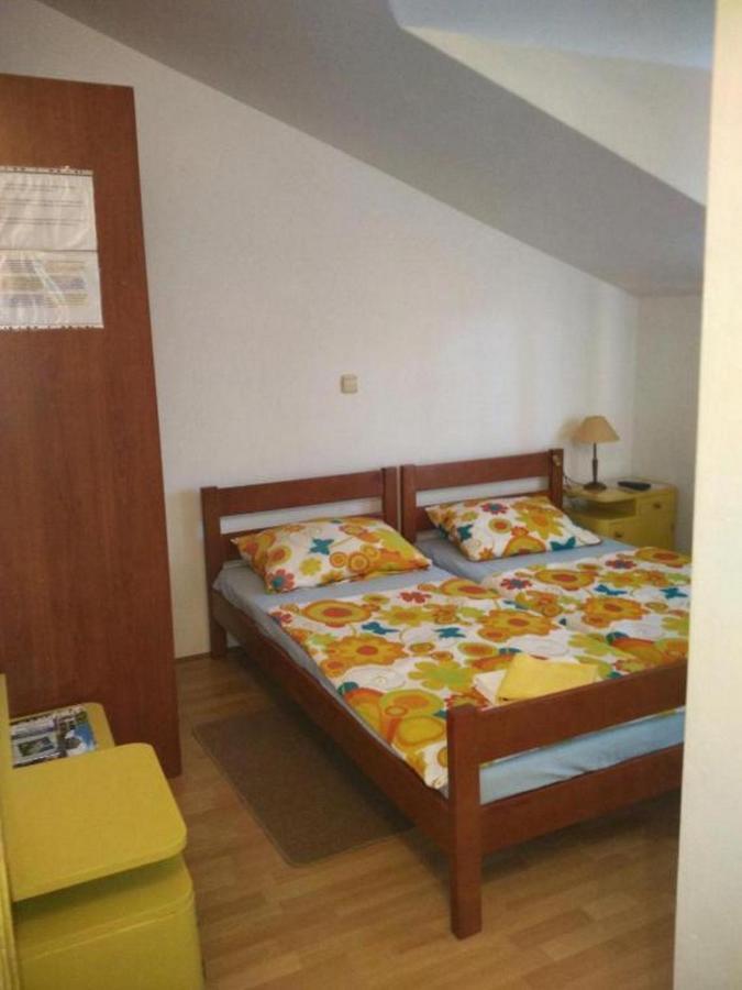 Apartments Vala Vinisce Bagian luar foto