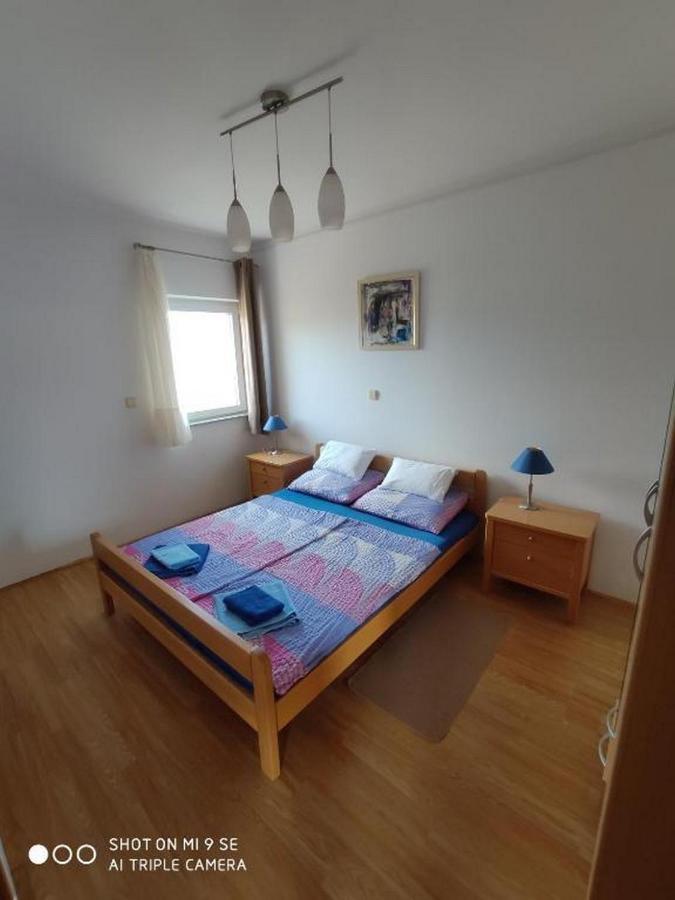 Apartments Vala Vinisce Bagian luar foto