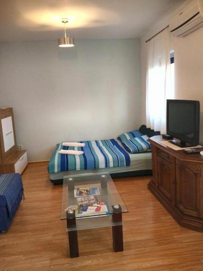 Apartments Vala Vinisce Bagian luar foto