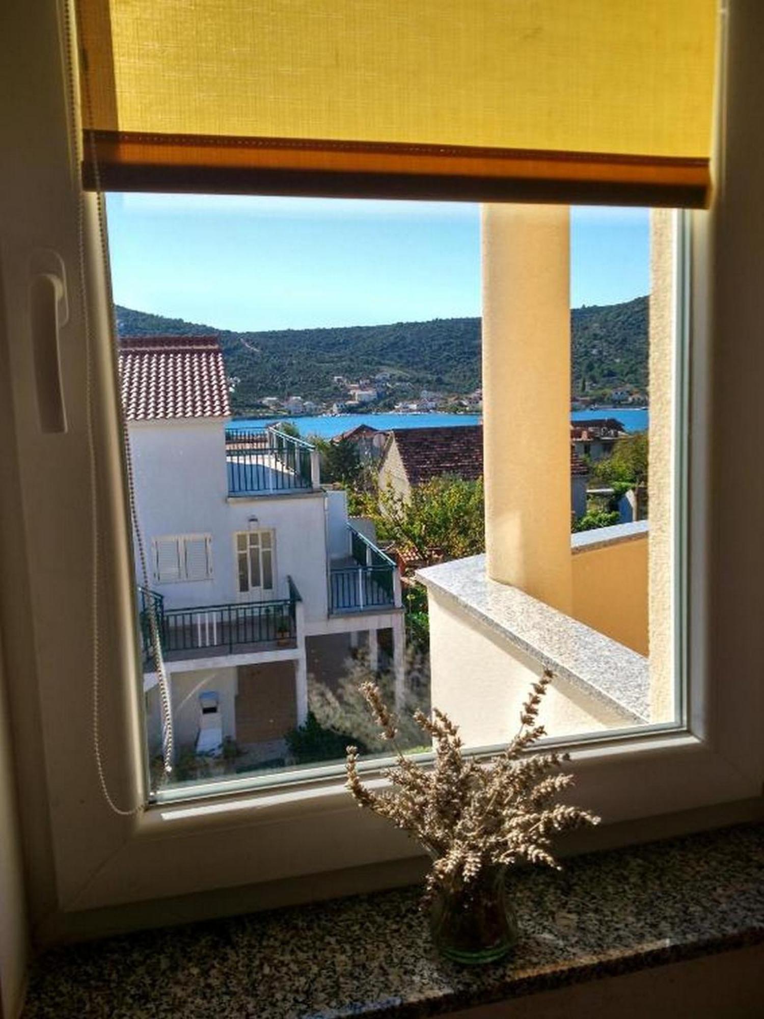 Apartments Vala Vinisce Ruang foto